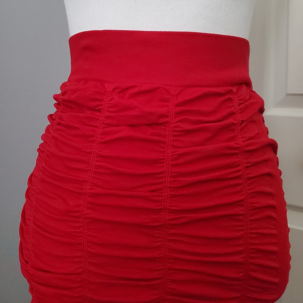 Kathy One size red mini skirt
